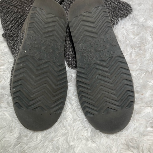 UGG - Picture 4 of 9